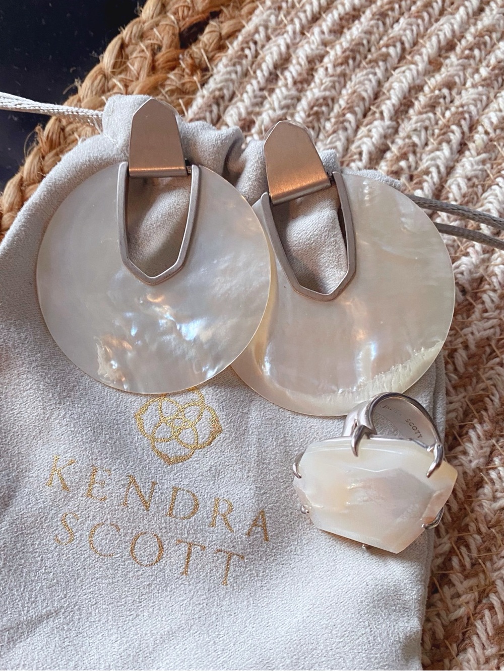 KENDRA SCOTT Silver White Mother-of-Pearl Statement Ring & Earring Set! 🐚